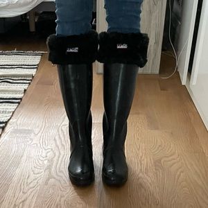 Hunter boots with fleece inserts